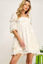Load image into Gallery viewer, Evelyn Textured Peasant Sleeve Dress