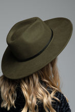Load image into Gallery viewer, Panama Hat | 100% Wool + Leather Trim
