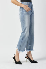 Load image into Gallery viewer, Trixie Straight Leg Crop Jean

