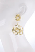 Load image into Gallery viewer, Starla Earrings in Gold
