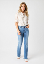 Load image into Gallery viewer, Lea Mid Rise Vintage Bootcut Jean
