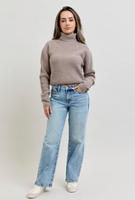 Load image into Gallery viewer, Riley Straight Leg Jeans - Petite Length
