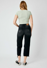 Load image into Gallery viewer, Amira Wide Leg Crop Jeans
