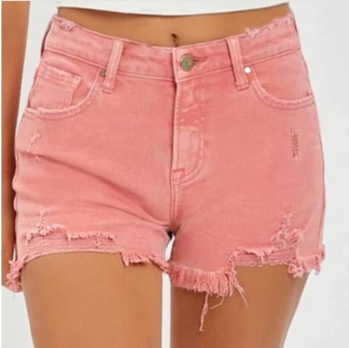 Kylie Shorts in Peach Bellini