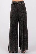 Load image into Gallery viewer, Charlie Relaxed Lounge Set
