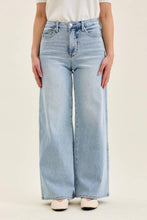 Load image into Gallery viewer, Piper Retro Wide Leg | 30" Inseam
