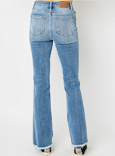 Load image into Gallery viewer, Marissa Frayed Hem Bootcut Jeans
