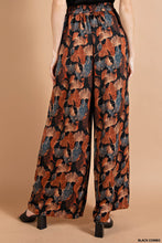 Load image into Gallery viewer, Kora Ginkgo Patterned Pants
