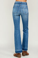 Load image into Gallery viewer, Mid Rise Ankle Detail Medium Wash Cropped Flare - 31&quot; Inseam
